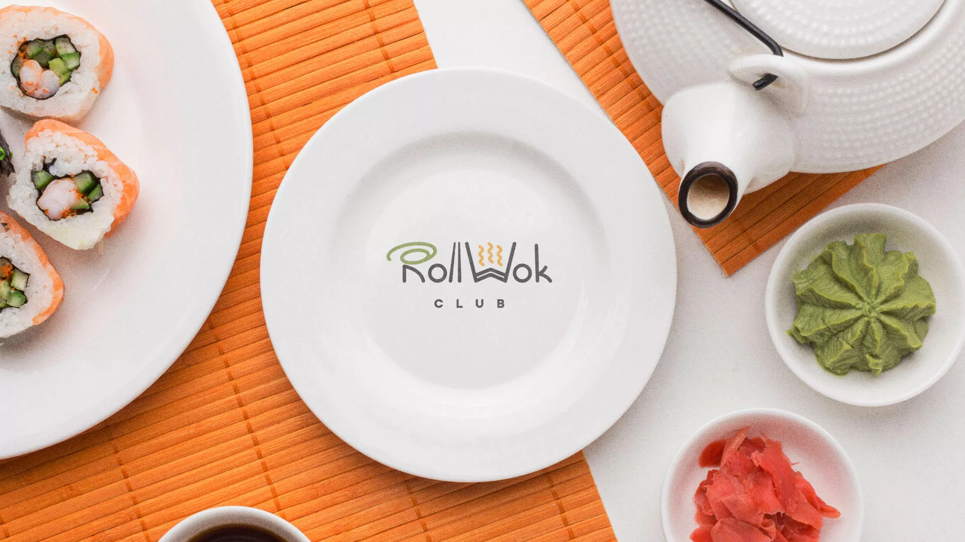 Разработка логотипа и фирменного стиля в Лаишево для суши-бара «Roll Wok Club»